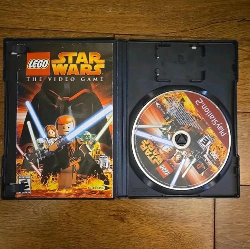 LEGO Star Wars: The Video Game for PlayStation 2 - Greatest Hits Edition